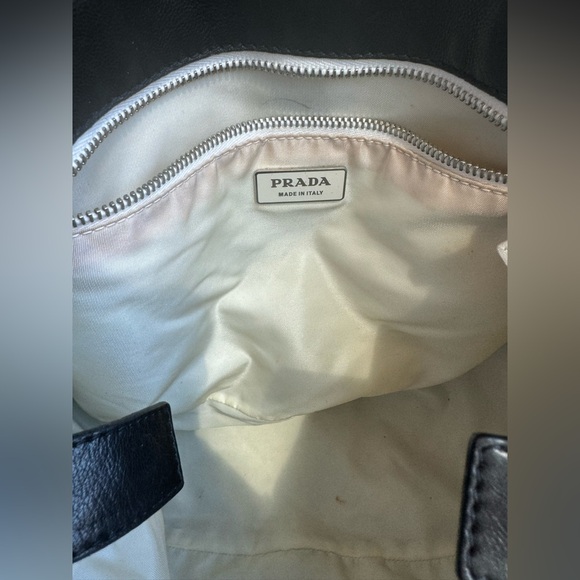 RARE VINTAGE Prada Nylon Tote with Leather Handle - Picture 6 of 9